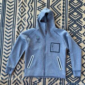 Tough mudder hoodie - large